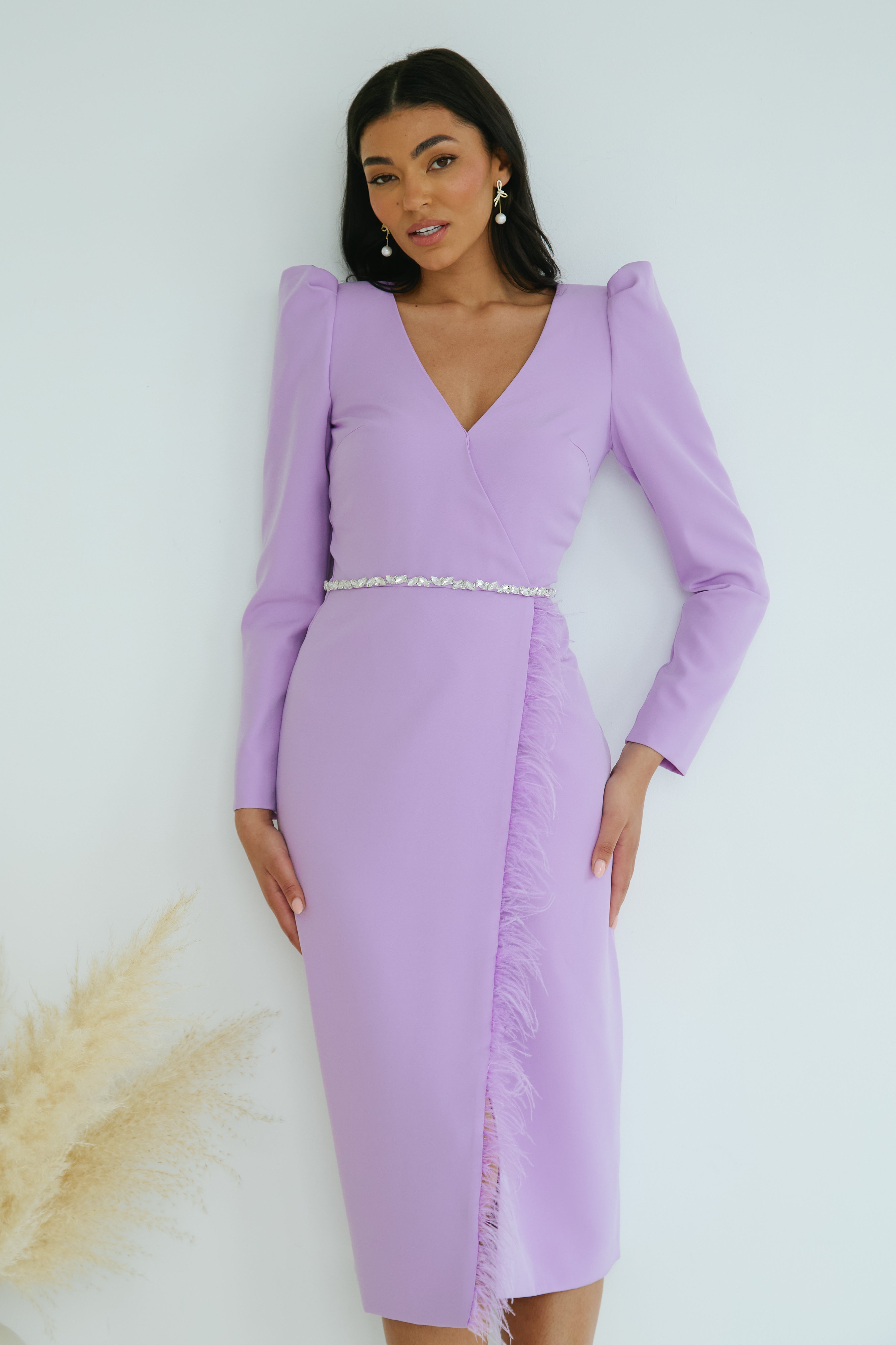 VIVIENNE FEATHER TRIM PUFF SHOULDER MIDI DRESS LILAC