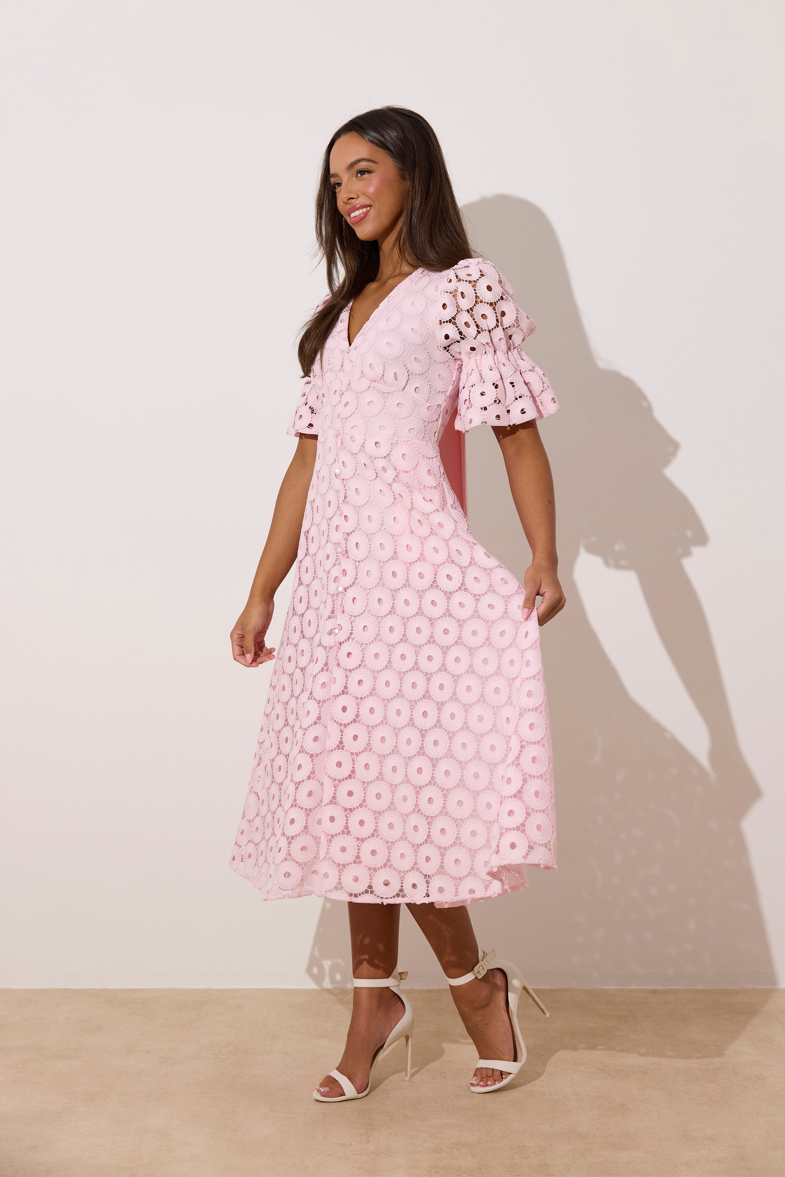 **PRE ORDER** CALLIE LACE PUFF SLEEVE MIDI DRESS WTH BOW BACK - PALE PINK