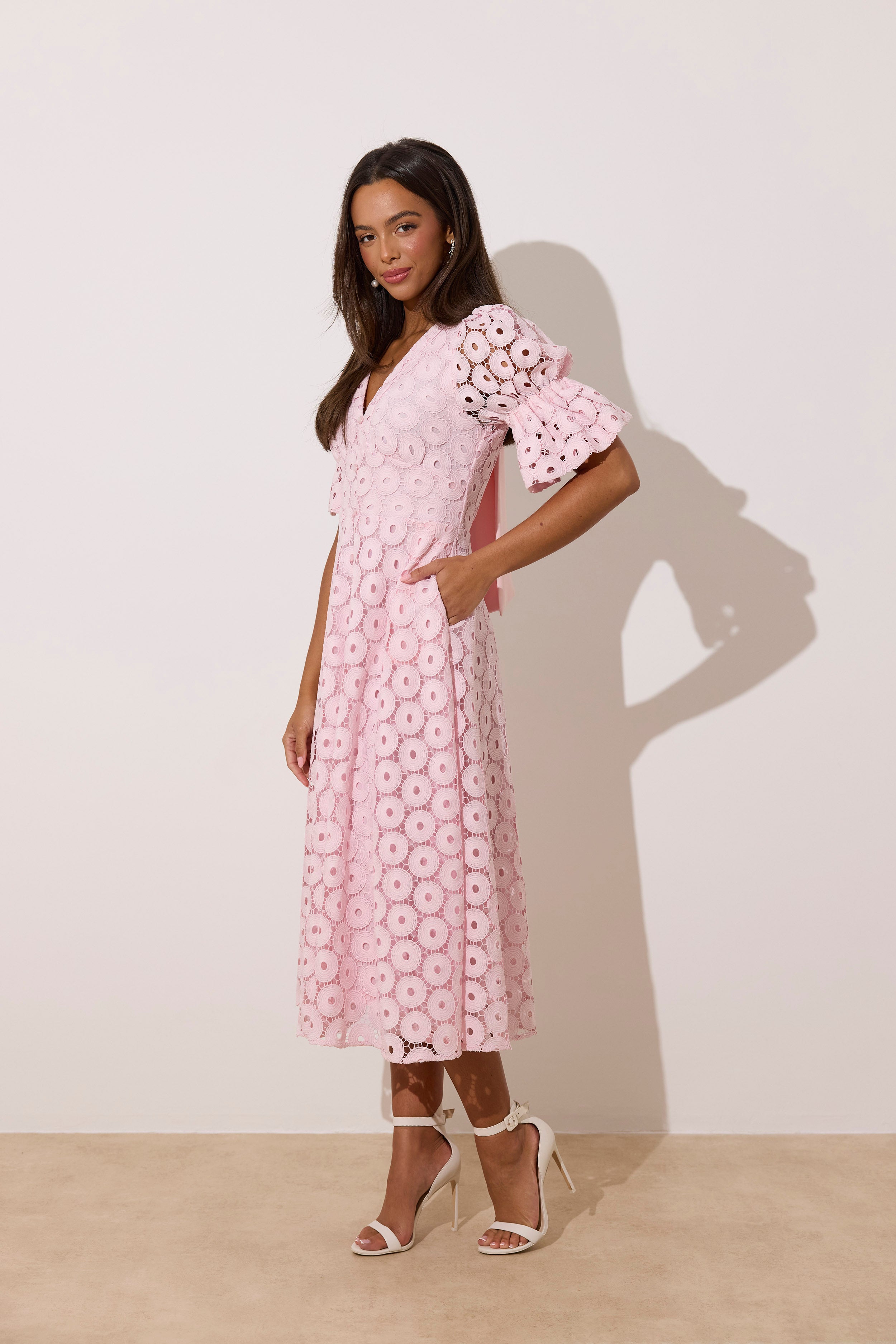 CALLIE LACE PUFF SLEEVE MIDI DRESS WTH BOW BACK - PALE PINK