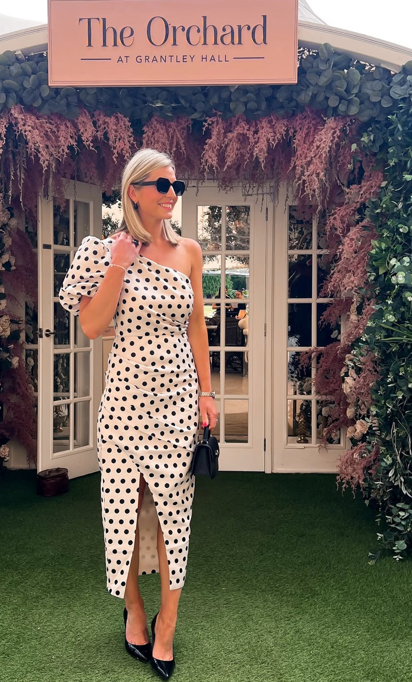 DIANA 1 SHOULDER RUCHE MIDI - CHAMPAGNE IVORY POLKA DOT