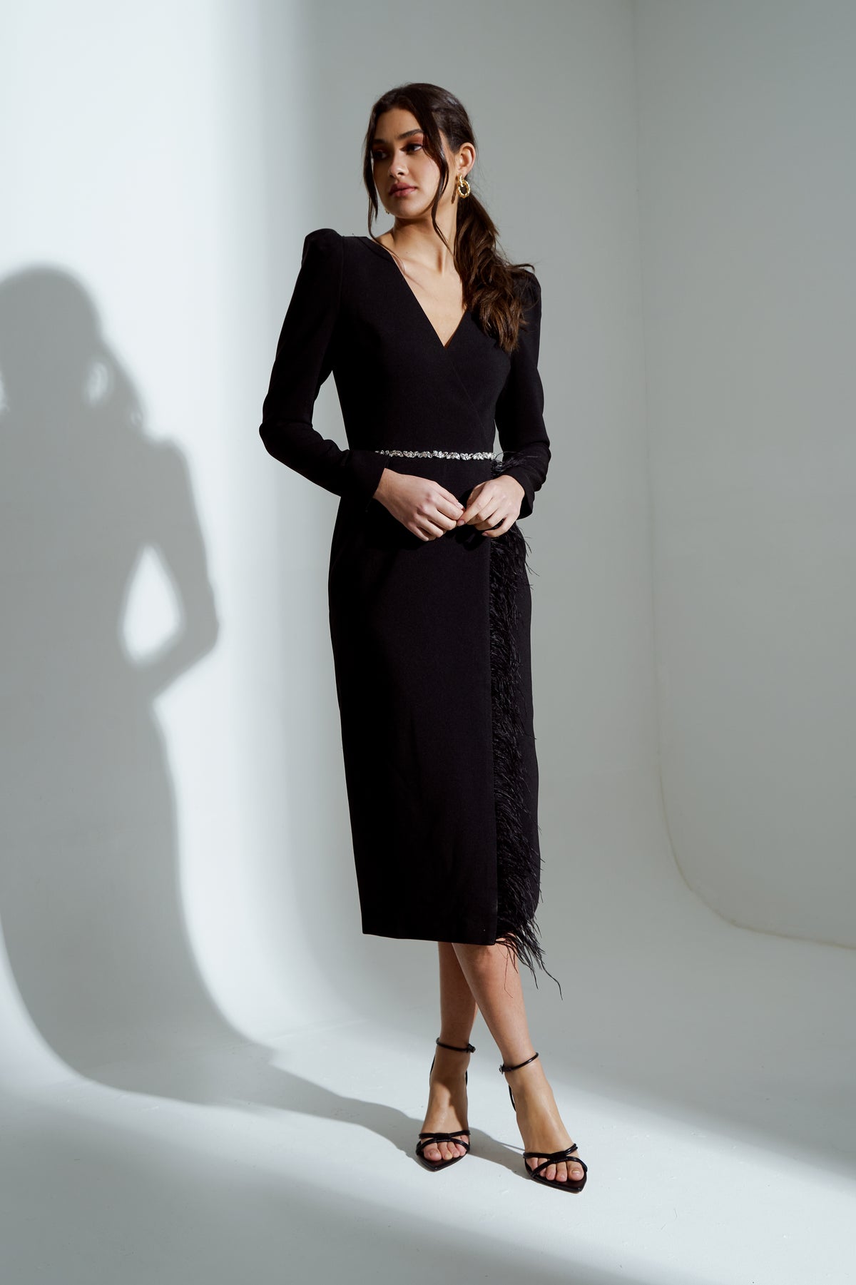 VIVIENNE FEATHER TRIM PUFF SHOULDER MIDI DRESS - BLACK