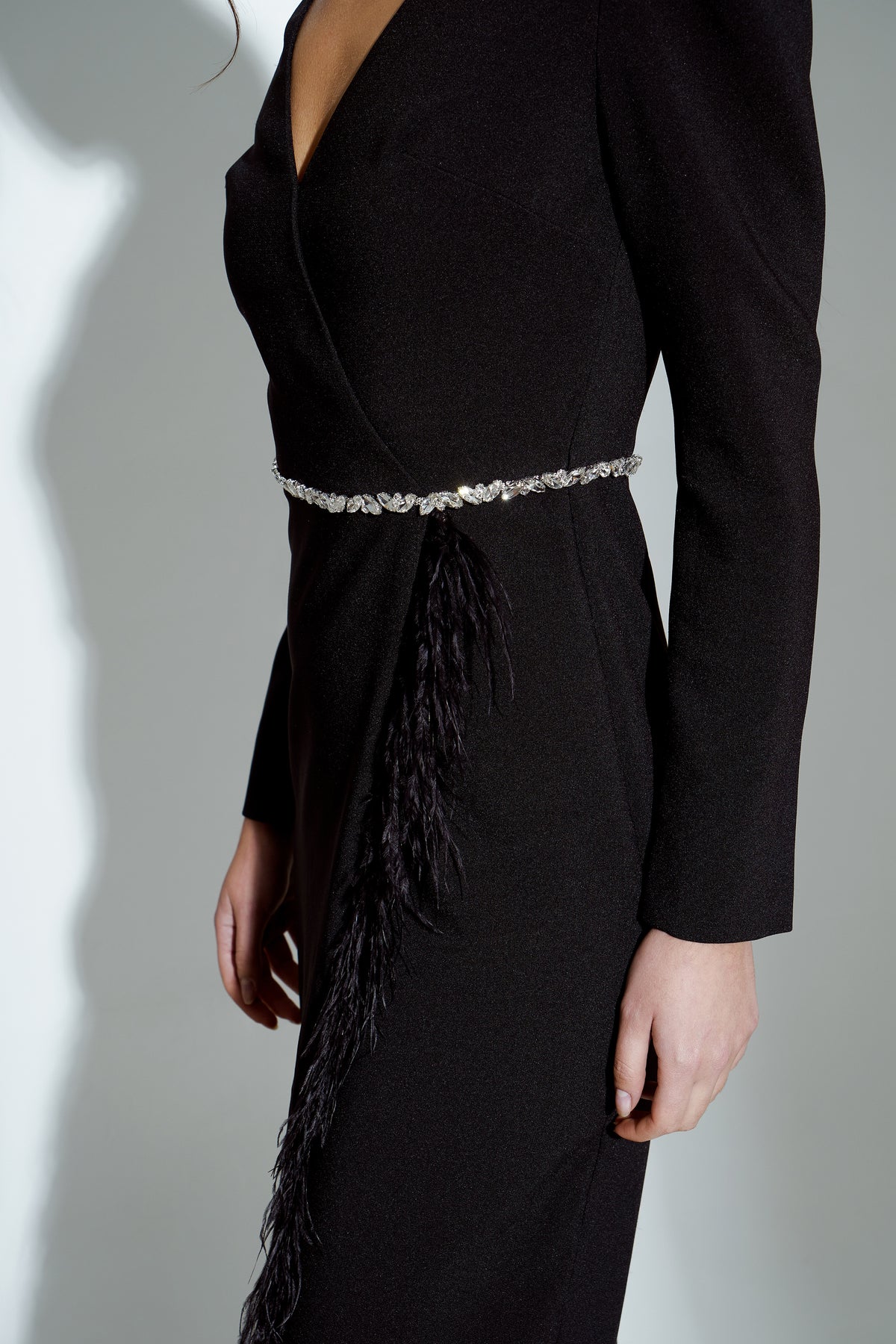 VIVIENNE FEATHER TRIM PUFF SHOULDER MIDI DRESS - BLACK